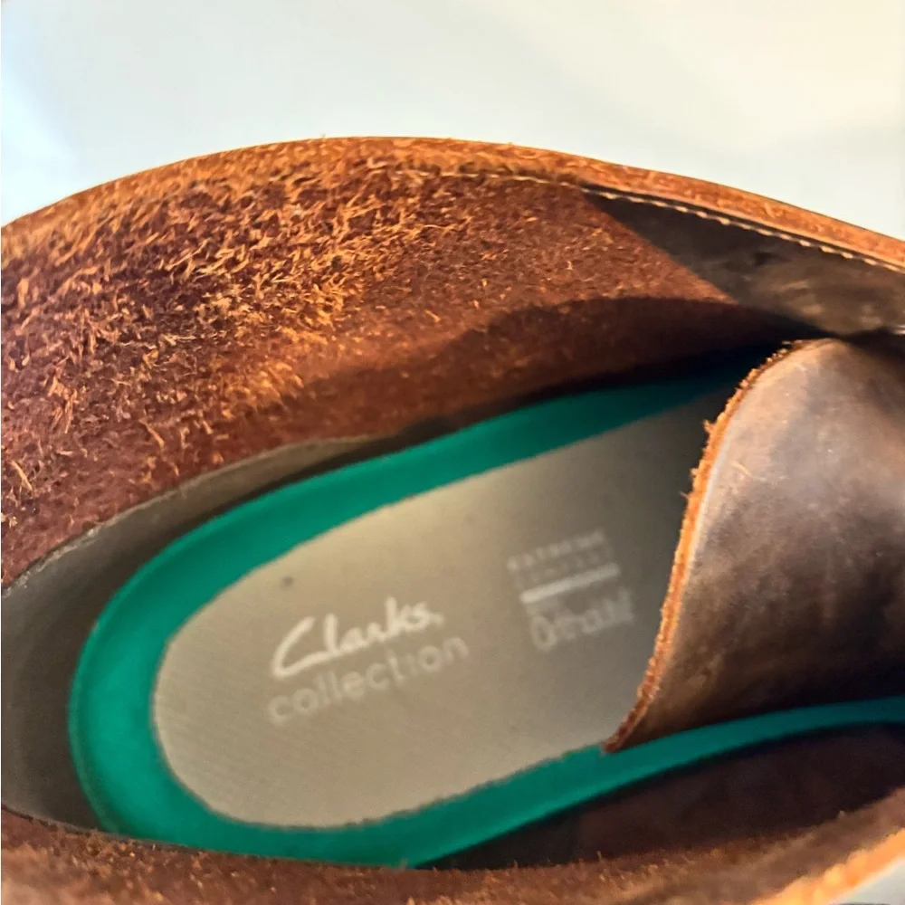 Men's  Clarks Size  13 Brown Leather Chukka Boots - Picture 5 of 8